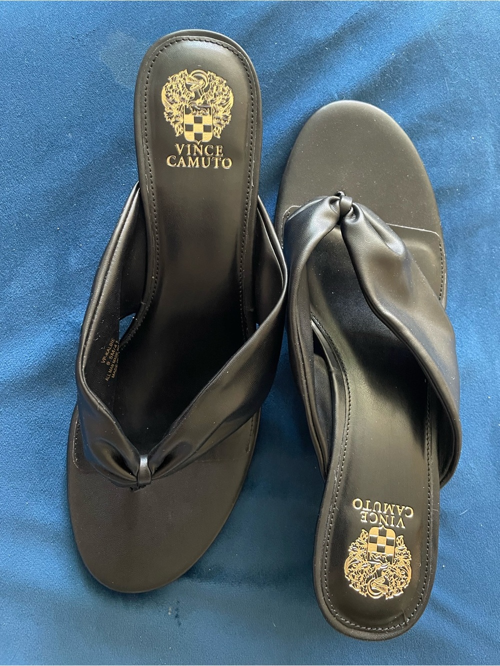 Vince Camuto Black Twisted Toe-Post Slide Sandals NEVER WORN!